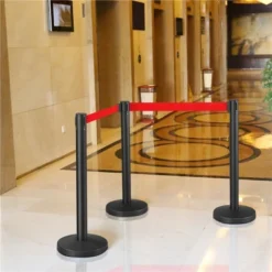 Yaheetech Retractable Belt Stanchion Set For Queuing Lines Crowd Control Barriers