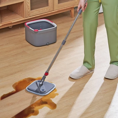 True & Tidy TrueClean Spin Mop & Bucket System With Silicone Sweeper 10 True & Tidy TrueClean Spin Mop & Bucket System With Silicone Sweeper - Image 10