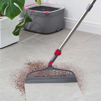True & Tidy TrueClean Spin Mop & Bucket System With Silicone Sweeper 7 True & Tidy TrueClean Spin Mop & Bucket System With Silicone Sweeper - Image 7